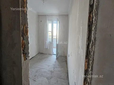Satılır 5 otaqlı köhnə tikili 90 m²