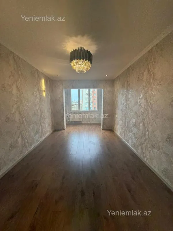 Satılır 2 otaqlı köhnə tikili 55 m²