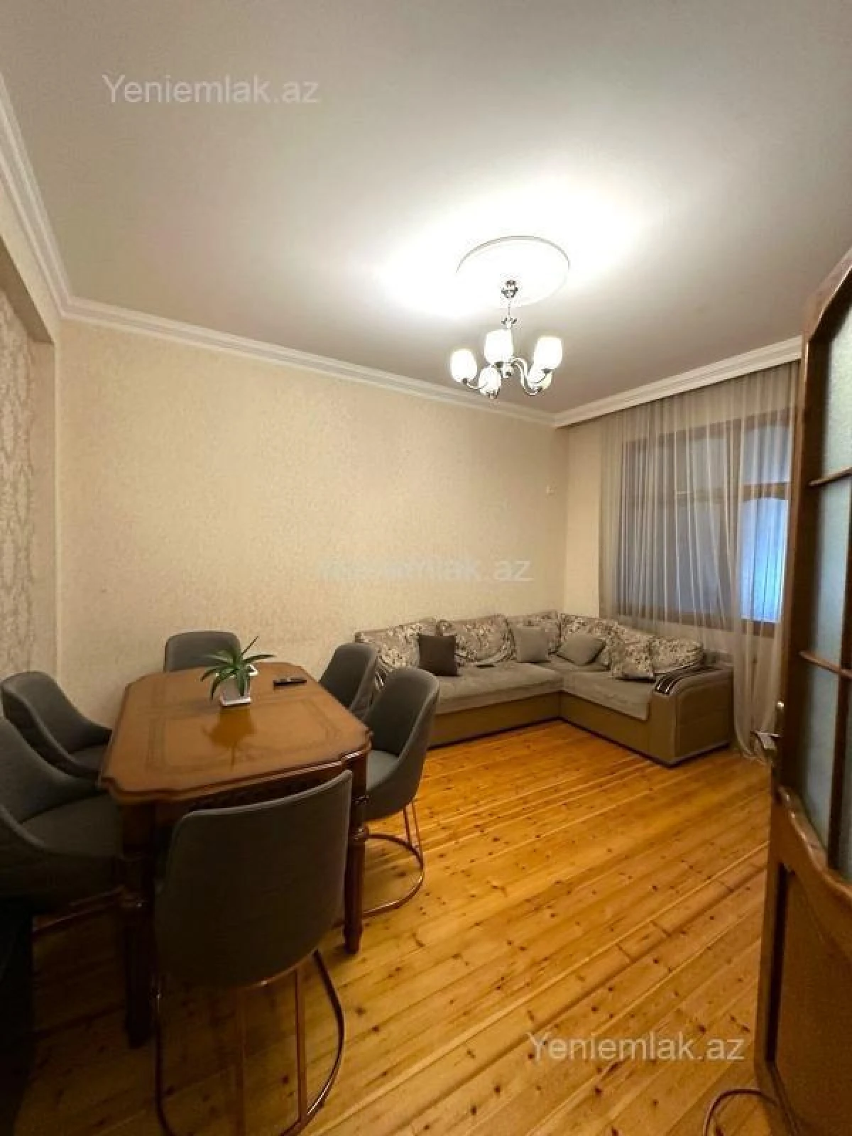 Satılır 2 otaqlı yeni tikili 75 m²