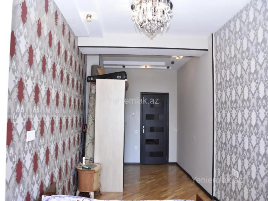Satılır 3 otaqlı yeni tikili 105 m²