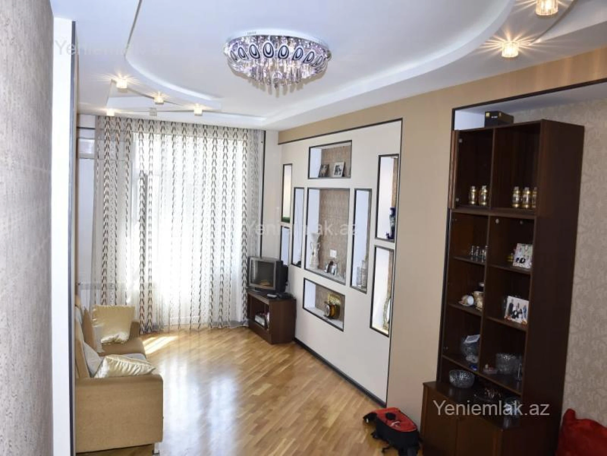Satılır 3 otaqlı yeni tikili 105 m²