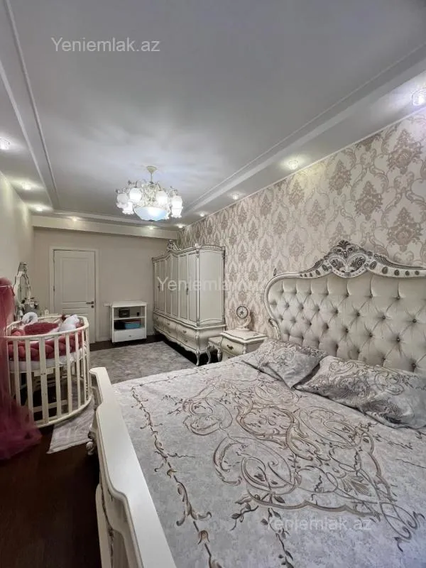 Satılır 4 otaqlı yeni tikili 185 m²