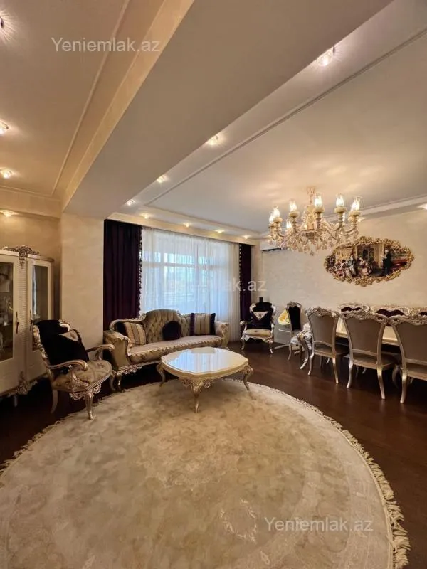 Satılır 4 otaqlı yeni tikili 185 m²