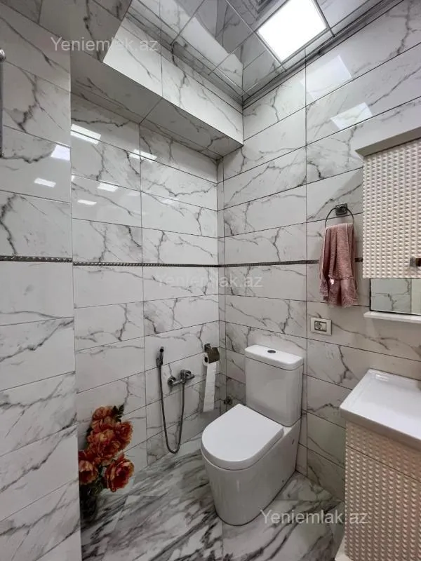 Satılır 4 otaqlı yeni tikili 185 m²