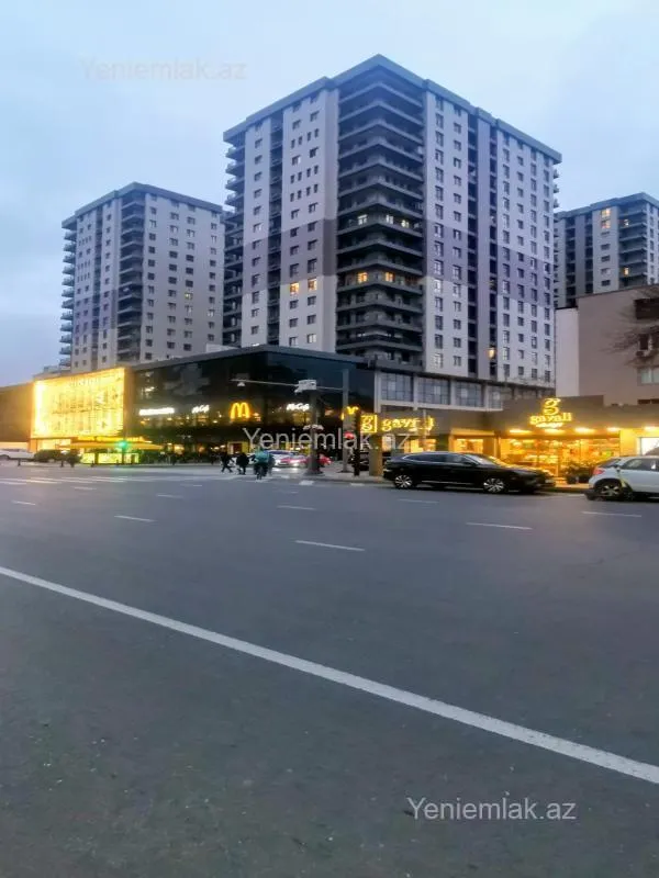 Satılır 4 otaqlı yeni tikili 185 m²