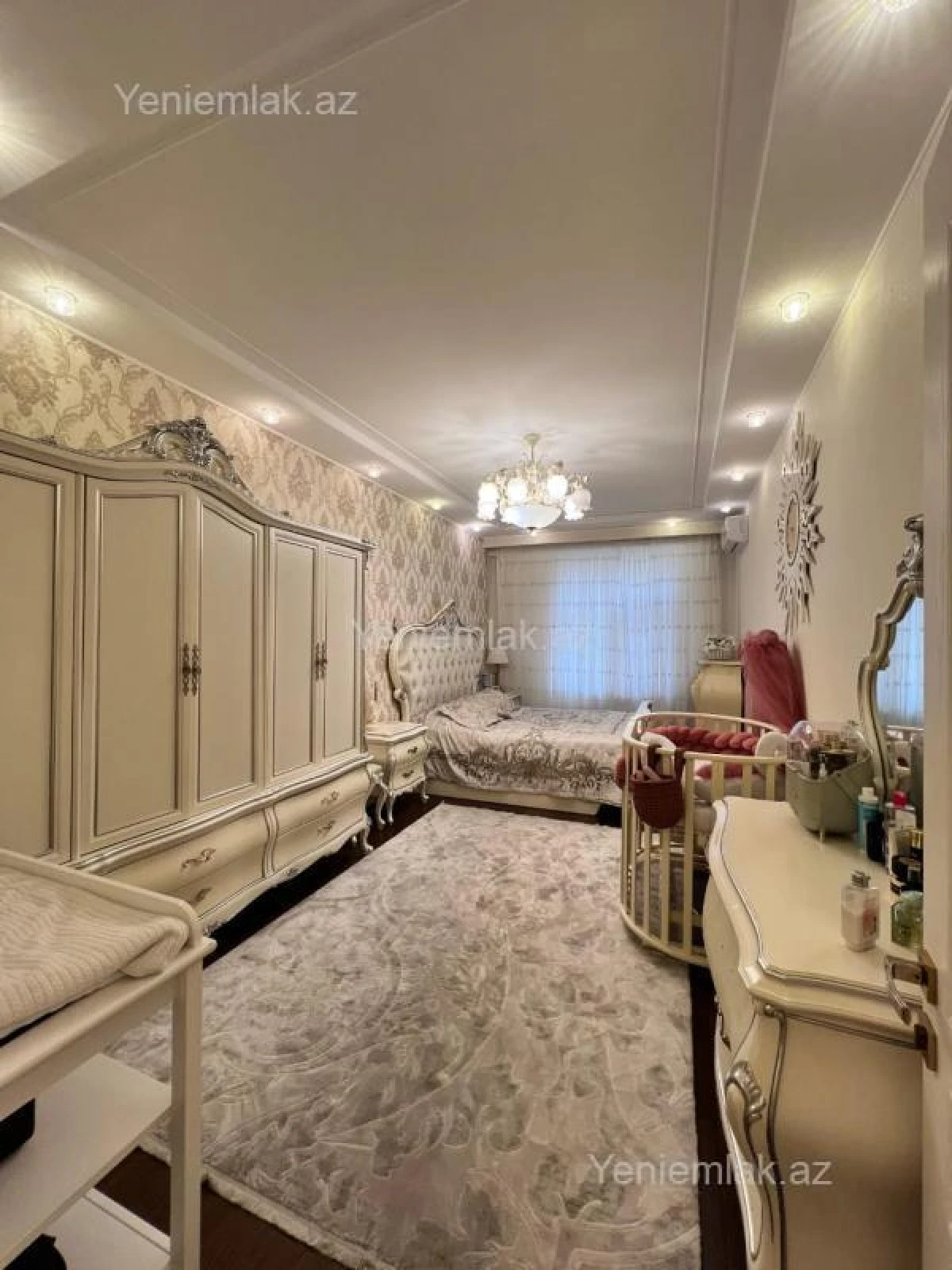 Satılır 4 otaqlı yeni tikili 185 m²