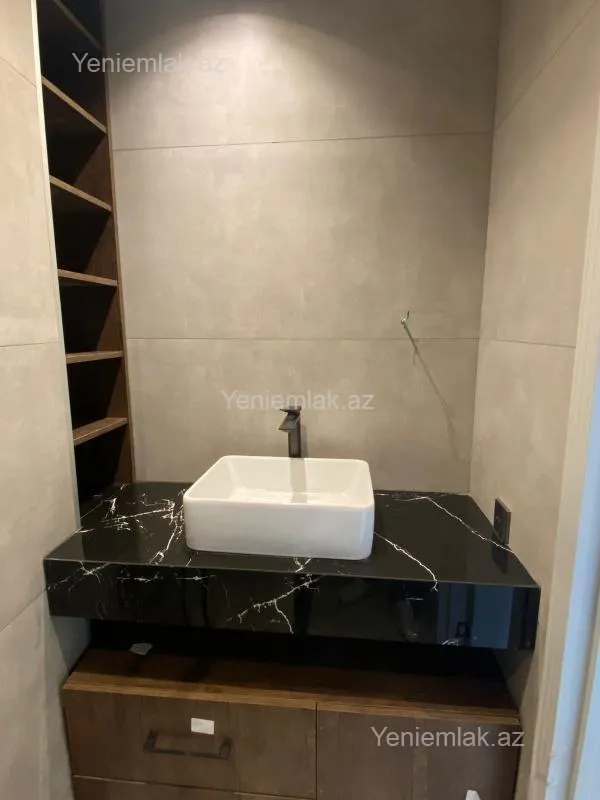 Satılır 3 otaqlı yeni tikili 98 m²