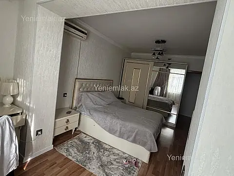Satılır 3 otaqlı köhnə tikili 80 m²