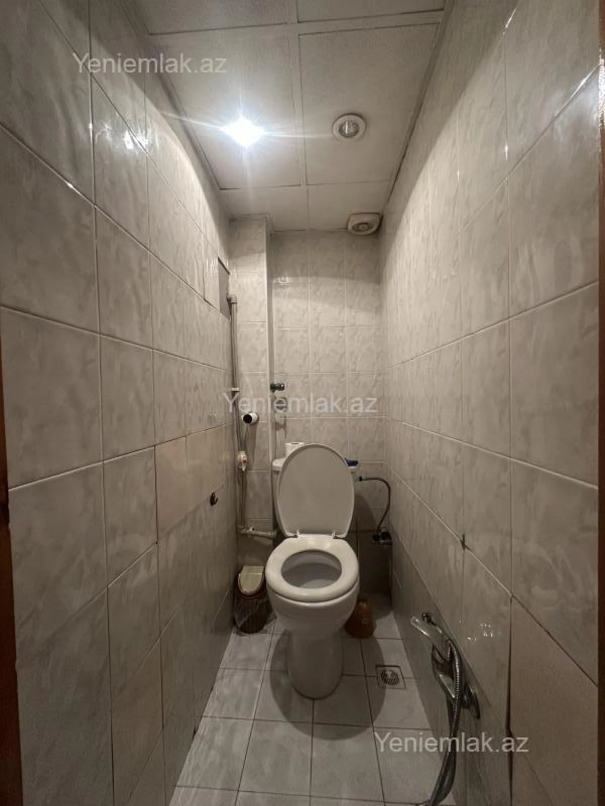 Satılır 2 otaqlı köhnə tikili 65 m²