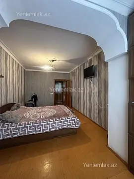 Satılır 2 otaqlı köhnə tikili 65 m²