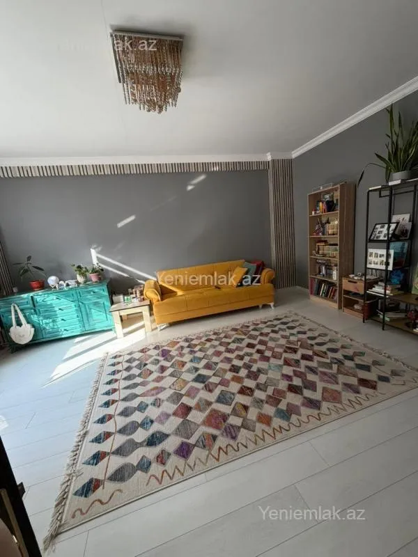 Satılır 2 otaqlı yeni tikili 65 m²