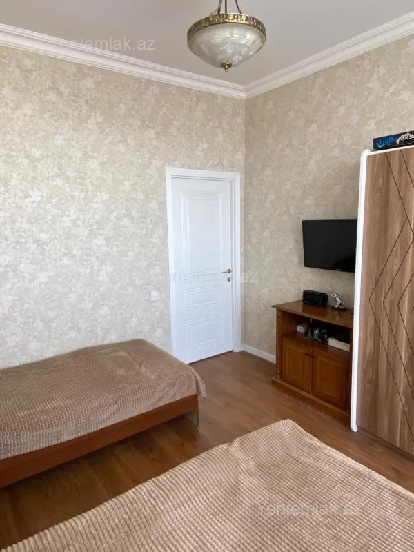 Satılır 3 otaqlı yeni tikili 63 m²