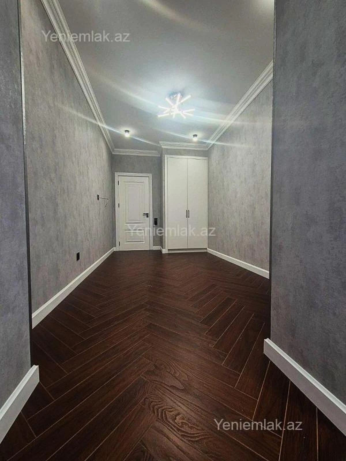 Satılır 3 otaqlı köhnə tikili 80 m²