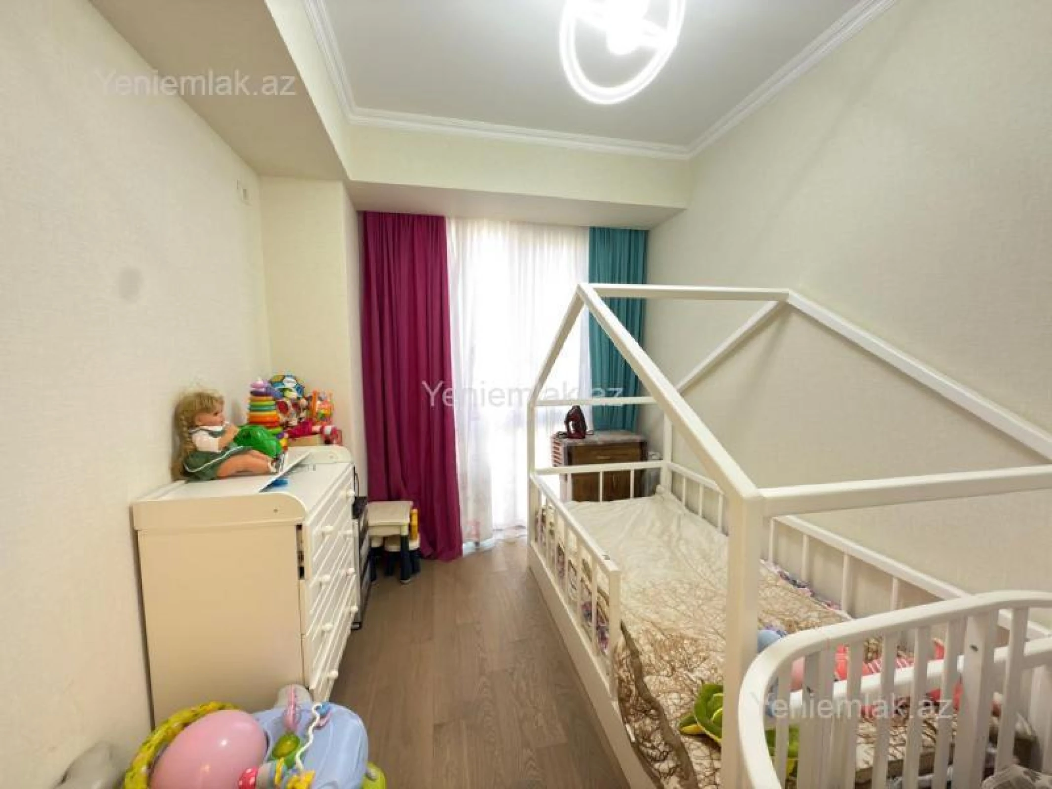 Satılır 3 otaqlı yeni tikili 83 m²