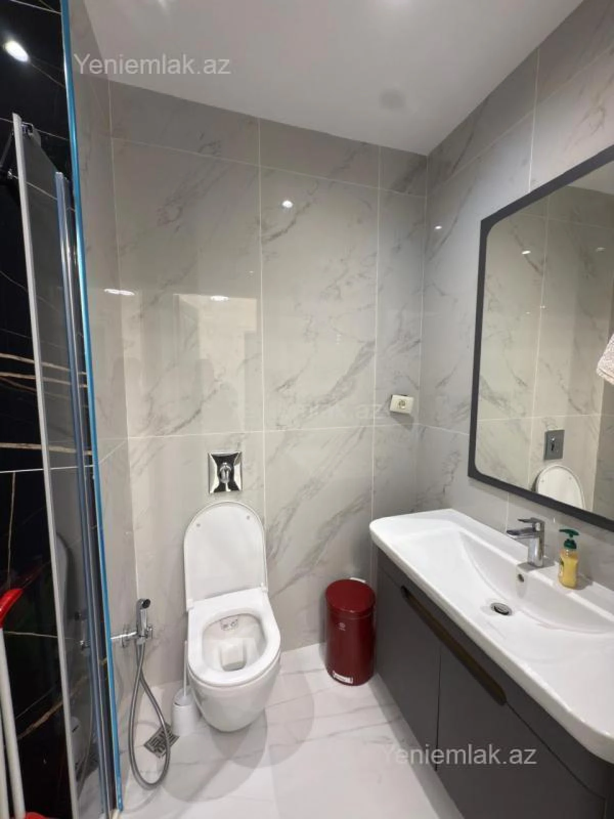 Satılır 3 otaqlı yeni tikili 83 m²