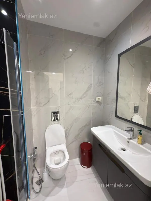 Satılır 3 otaqlı yeni tikili 83 m²