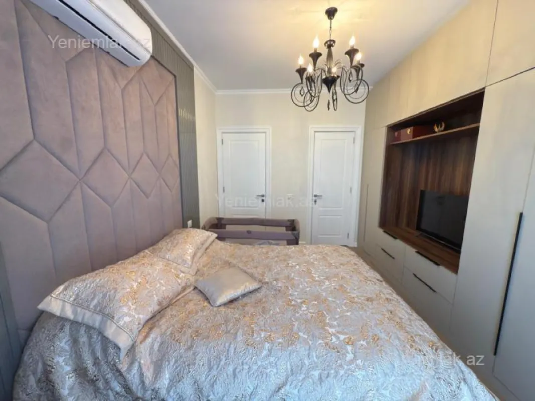 Satılır 3 otaqlı yeni tikili 83 m²