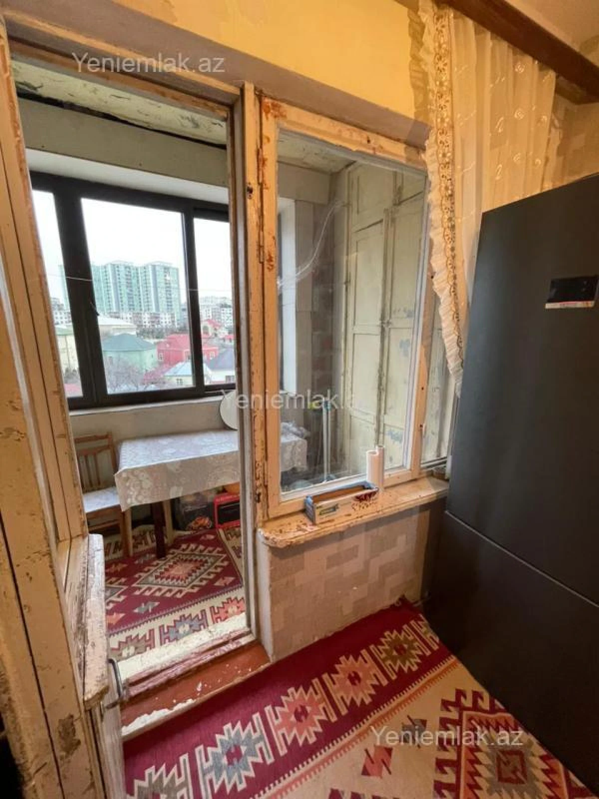 Satılır 1 otaqlı köhnə tikili 45 m²