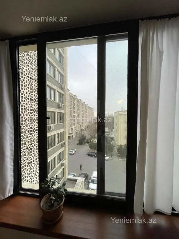 Satılır 1 otaqlı köhnə tikili 45 m²