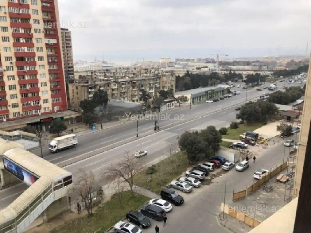 Satılır 1 otaqlı köhnə tikili 45 m²