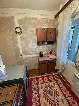 Satılır 1 otaqlı köhnə tikili 45 m²