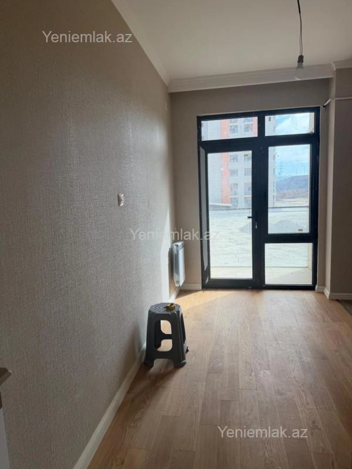 Satılır 3 otaqlı yeni tikili 83 m²