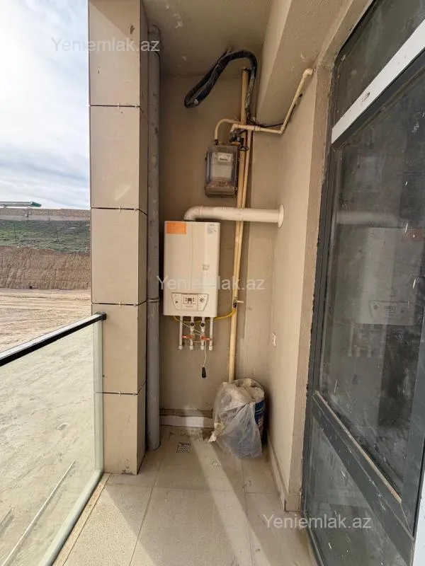 Satılır 3 otaqlı yeni tikili 83 m²