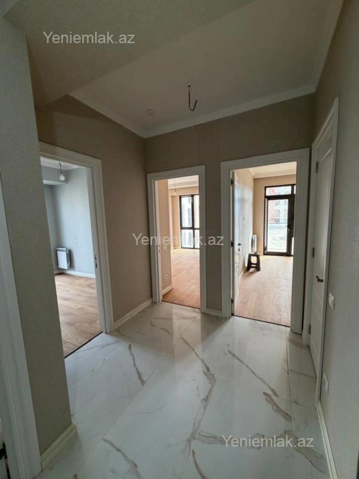 Satılır 3 otaqlı yeni tikili 83 m²