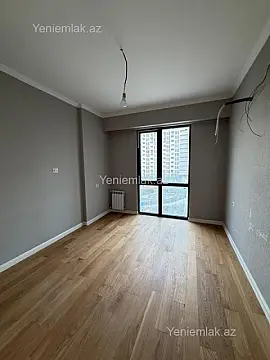 Satılır 3 otaqlı yeni tikili 83 m²