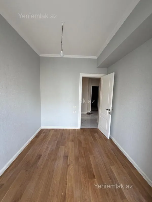 Satılır 3 otaqlı yeni tikili 83 m²