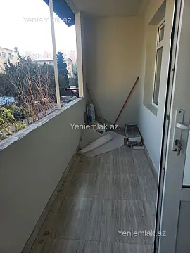 Satılır 3 otaqlı köhnə tikili 60 m²