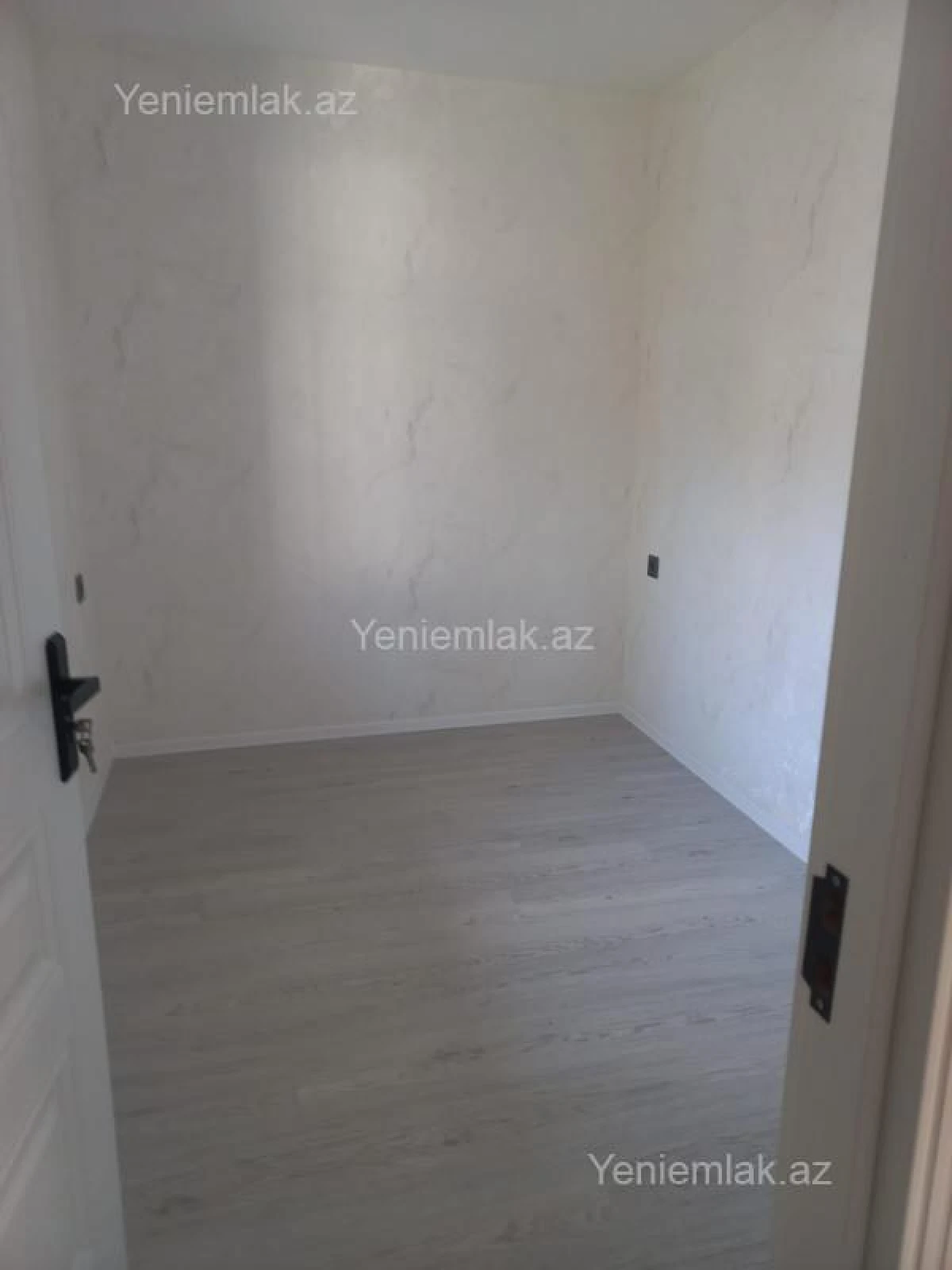 Satılır 3 otaqlı köhnə tikili 60 m²