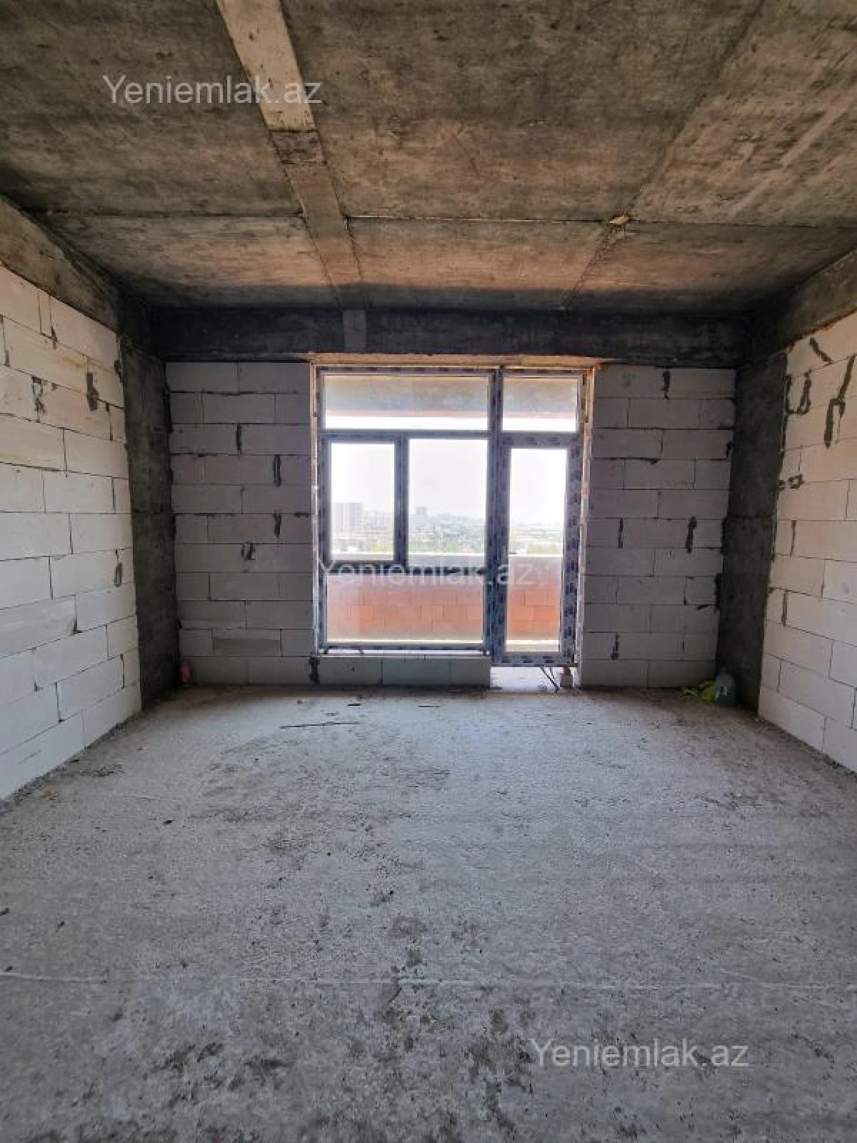 Satılır 3 otaqlı yeni tikili 86 m²