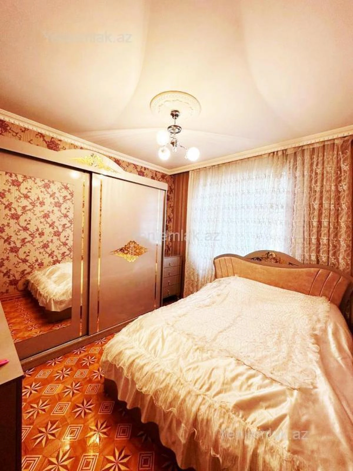 Satılır 5 otaqlı köhnə tikili 133 m²