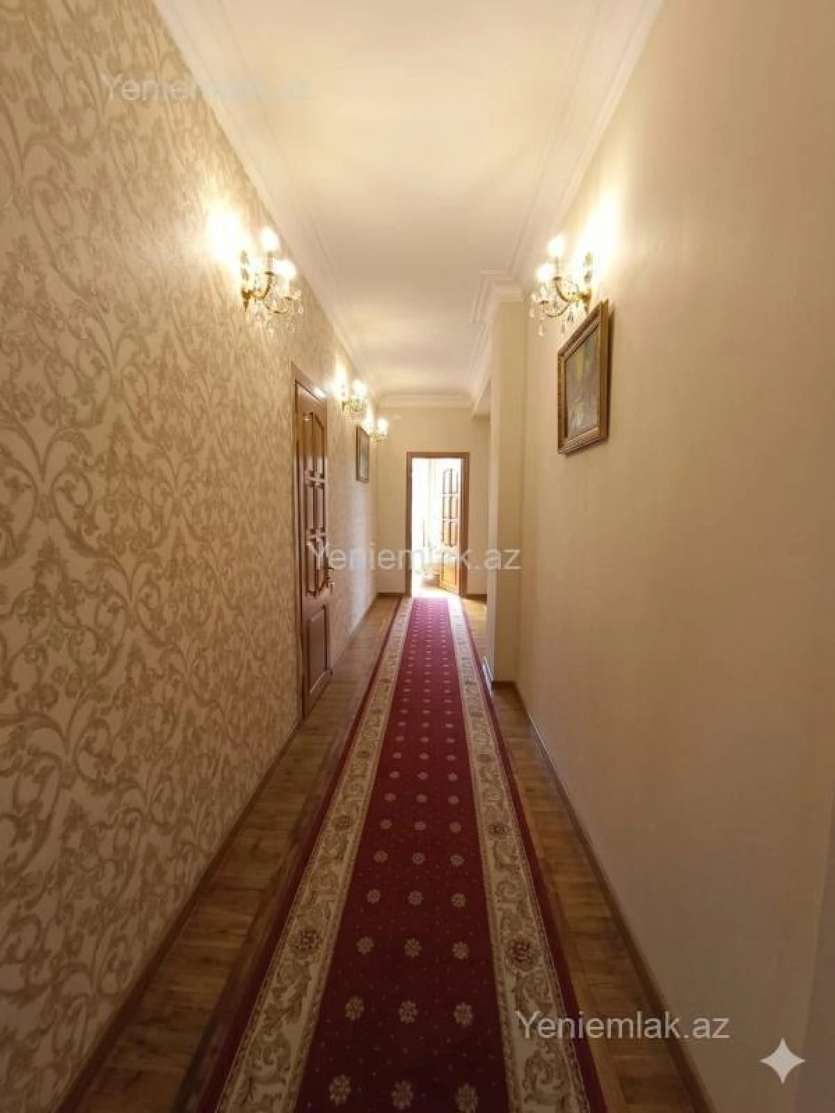 Satılır 4 otaqlı yeni tikili 200 m²