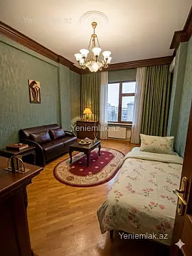 Satılır 4 otaqlı yeni tikili 200 m²