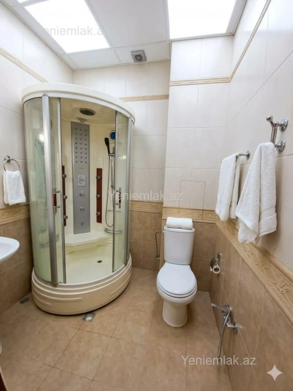 Satılır 4 otaqlı yeni tikili 200 m²