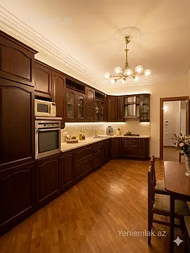 Satılır 4 otaqlı yeni tikili 200 m²