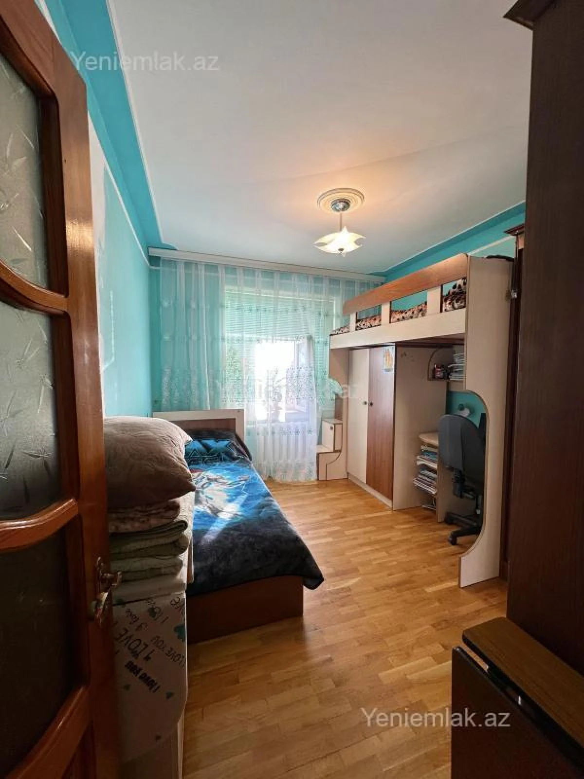 Satılır 3 otaqlı köhnə tikili 80 m²
