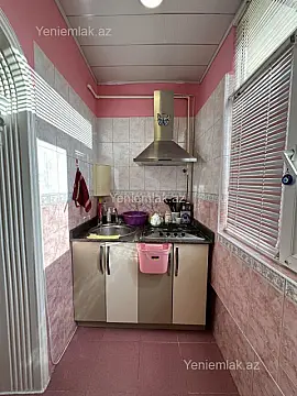 Satılır 3 otaqlı köhnə tikili 80 m²