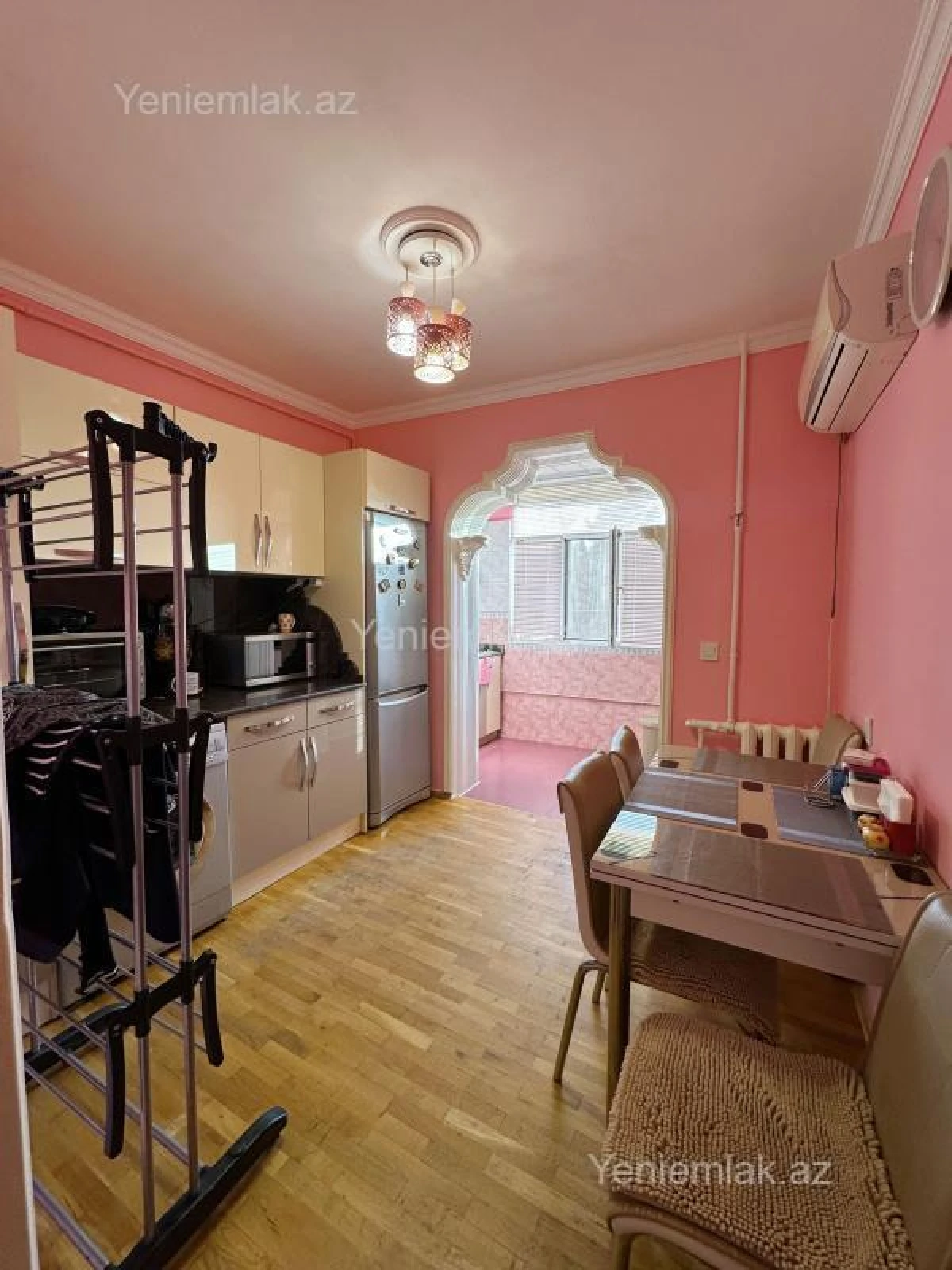 Satılır 3 otaqlı köhnə tikili 80 m²