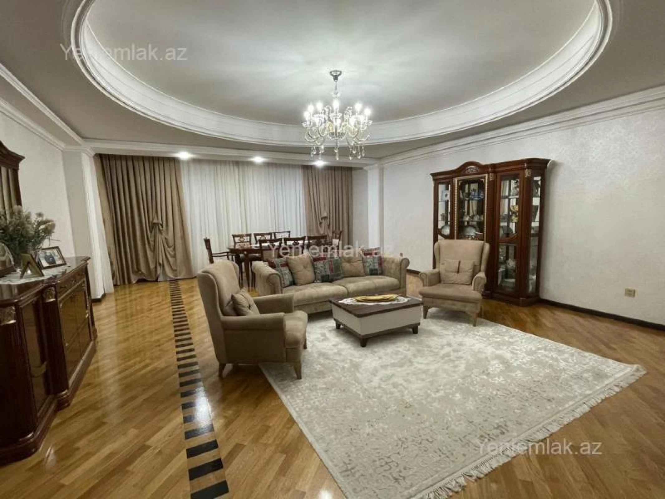 Satılır 4 otaqlı yeni tikili 230 m²