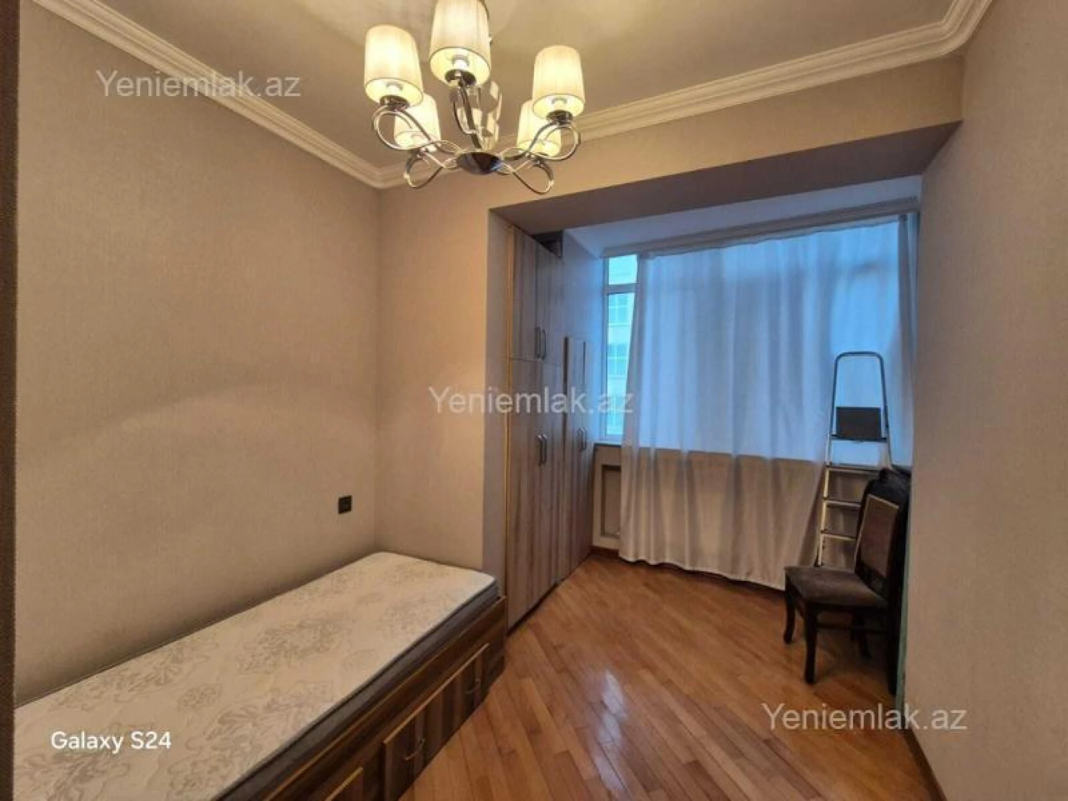 Satılır 4 otaqlı yeni tikili 230 m²