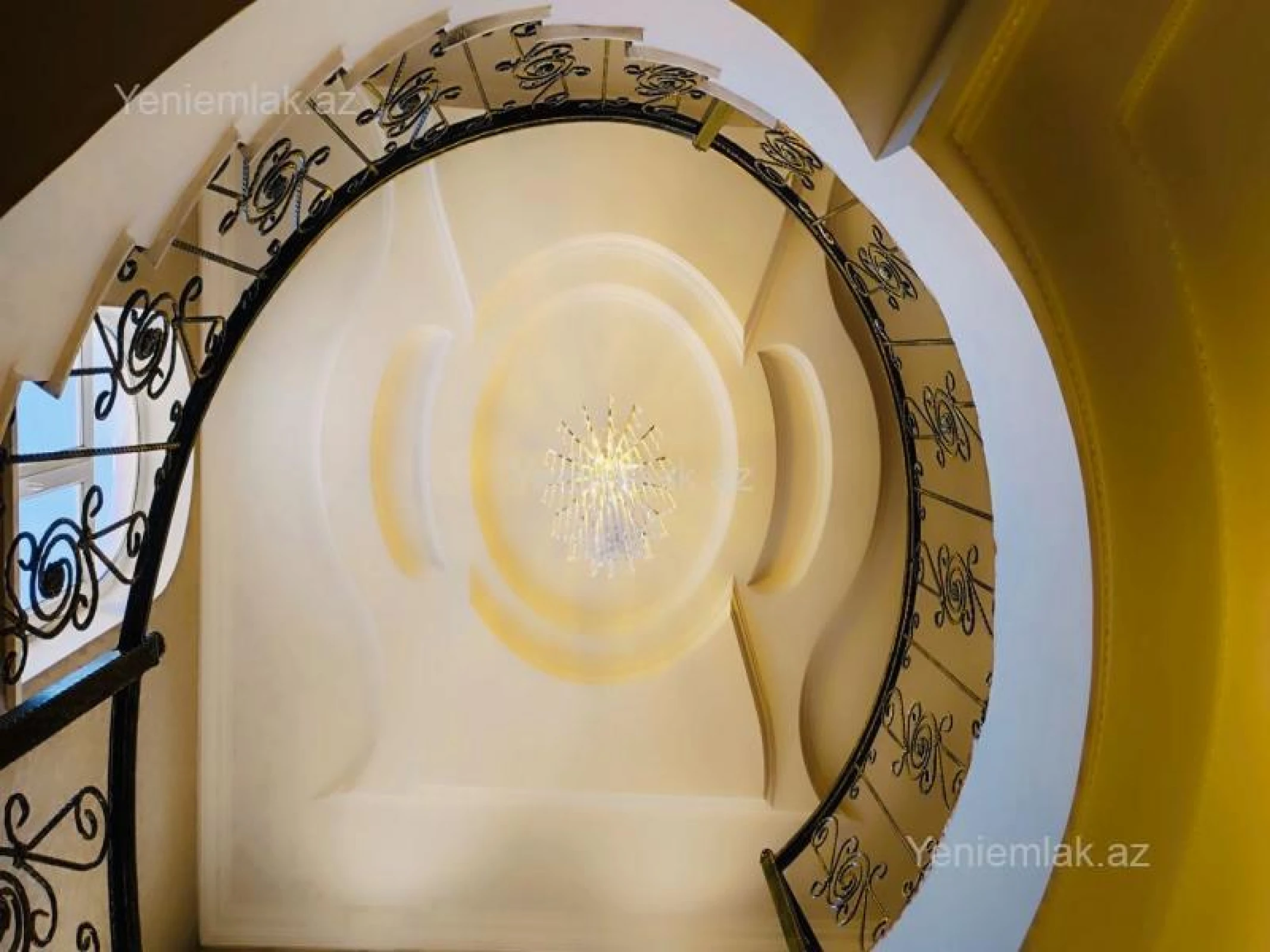 Satılır 6 otaqlı həyət evi 510 m²