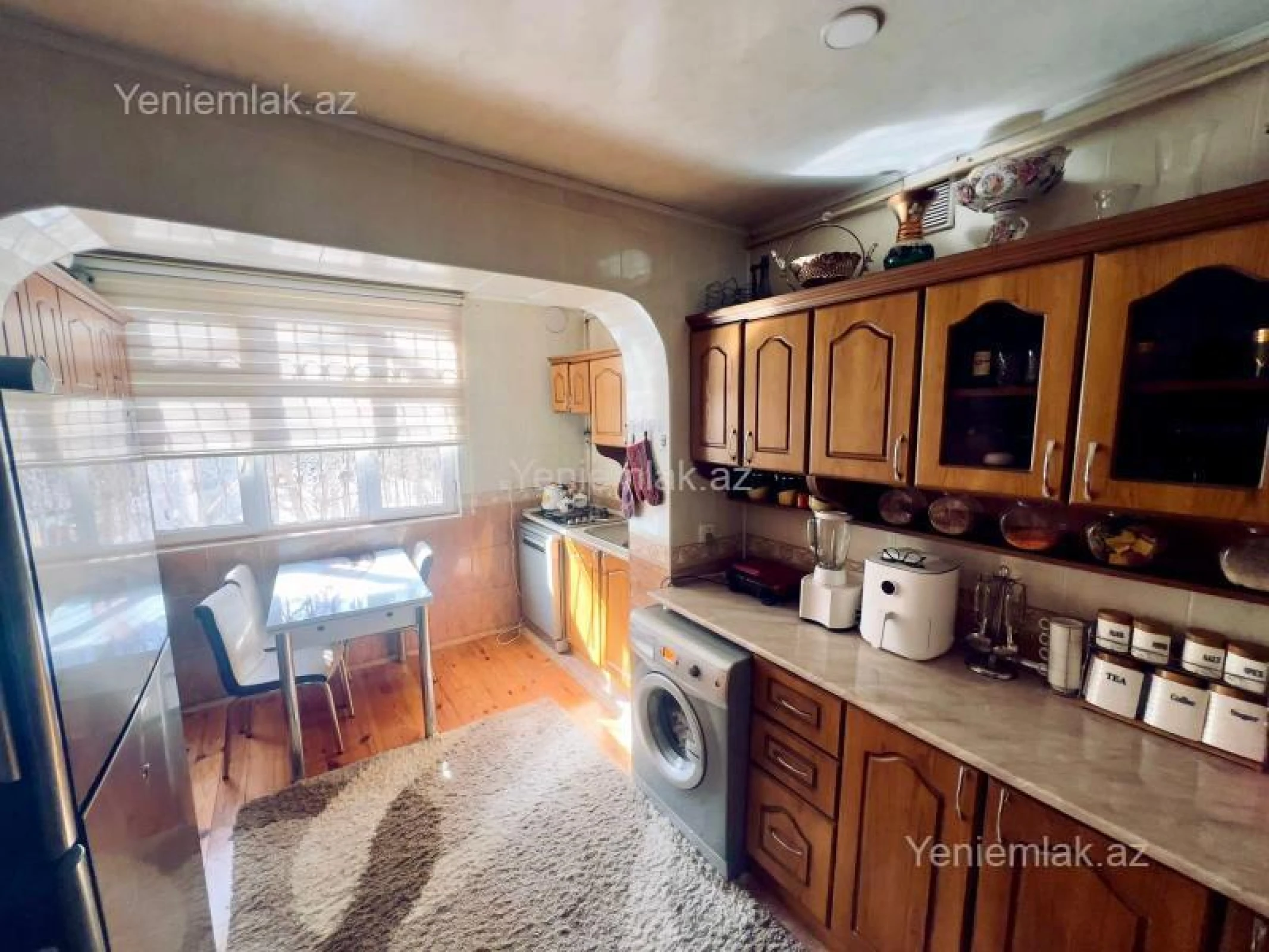 Satılır 4 otaqlı köhnə tikili 105 m²