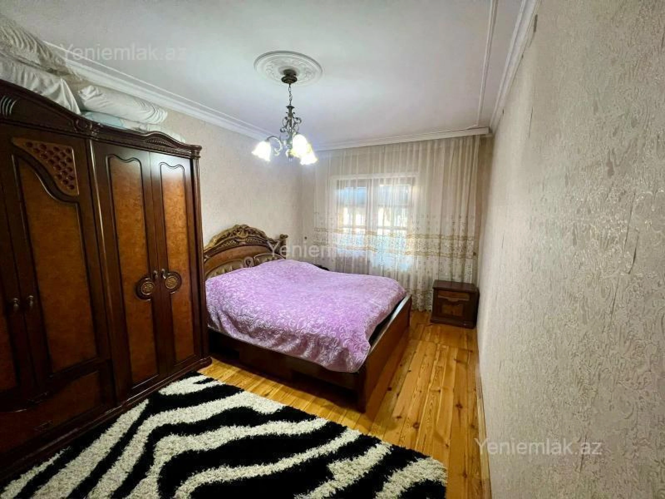 Satılır 4 otaqlı köhnə tikili 105 m²