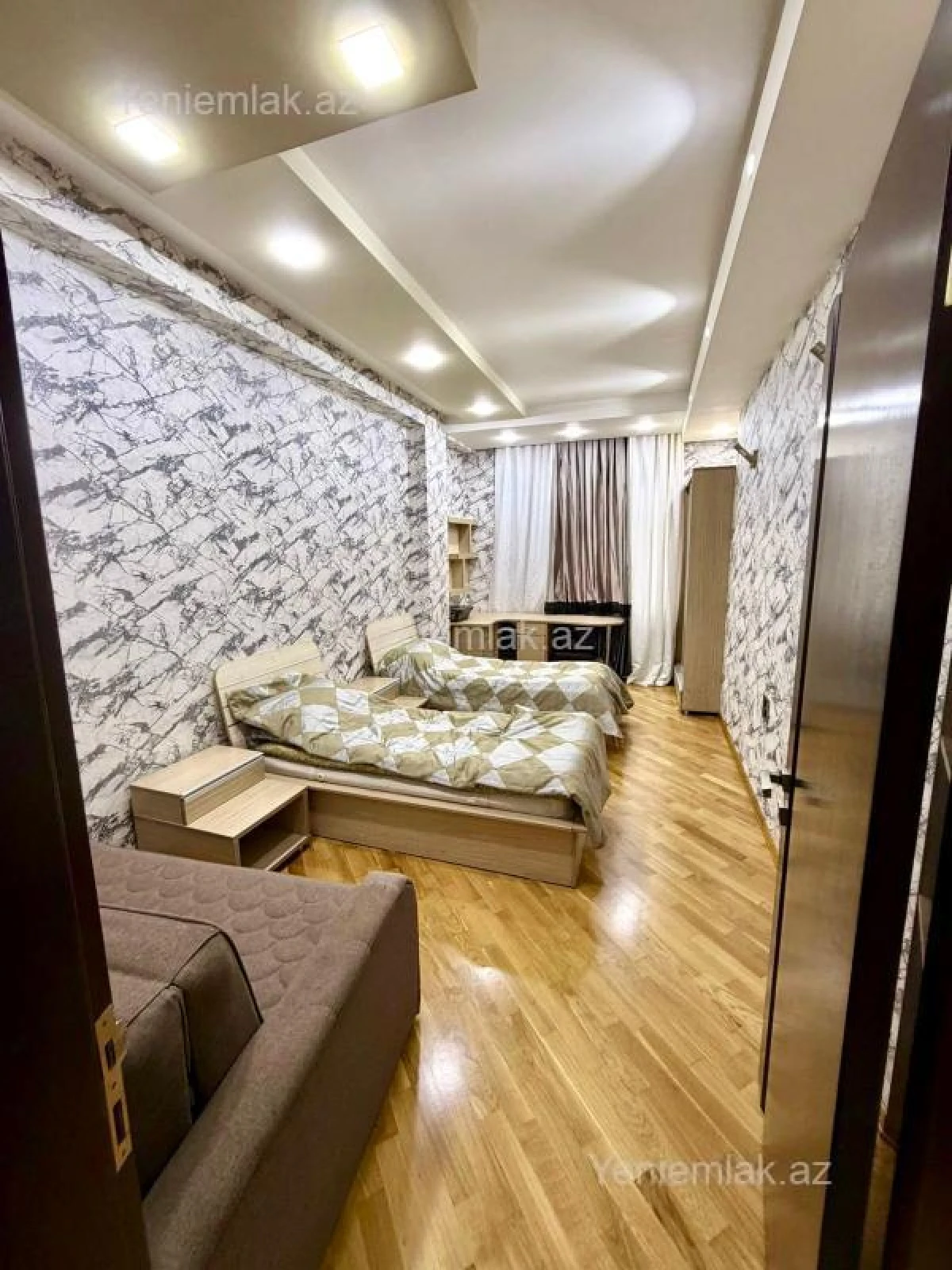 Satılır 3 otaqlı yeni tikili 120 m²