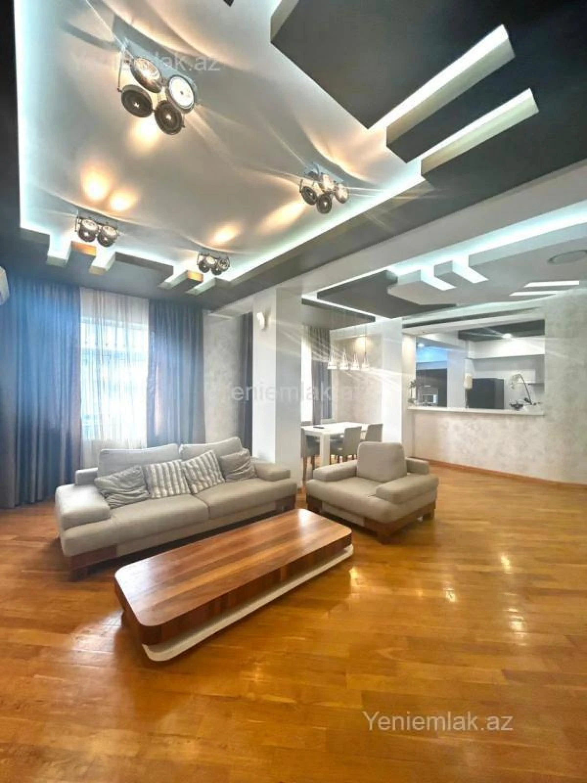 Satılır 3 otaqlı yeni tikili 120 m²