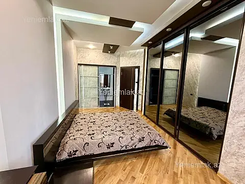Satılır 3 otaqlı yeni tikili 120 m²
