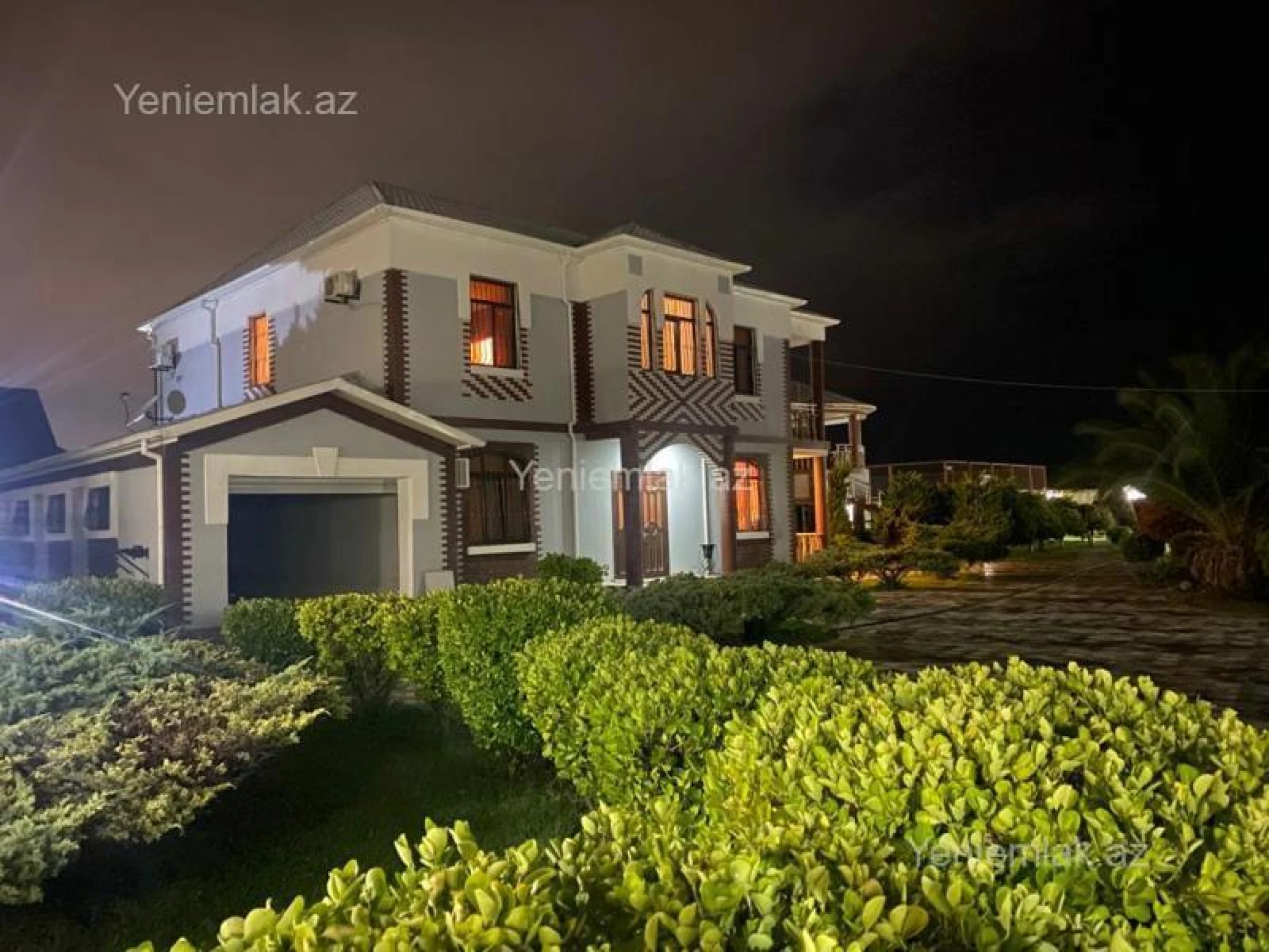 Satılır 6 otaqlı həyət evi 350 m²